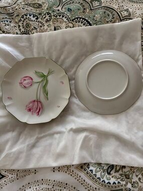 Horchow White Porcelain Salad Plate with Pink Tulip Motif and Green Stems